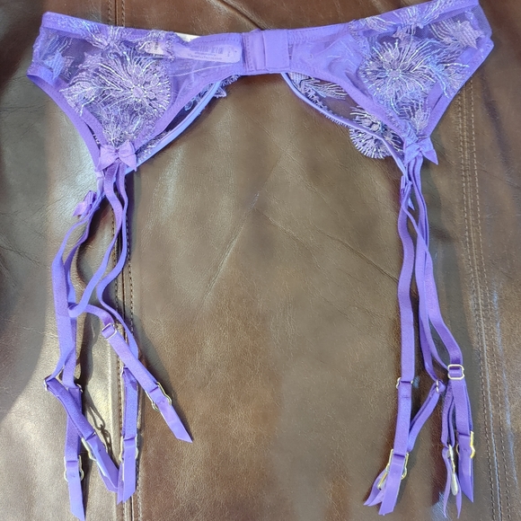 VICTORIA'S SECRET VERY SEXY STARSTRUCK GARTER BELT, BRIGHT VIOLET M/L - Picture 10 of 11